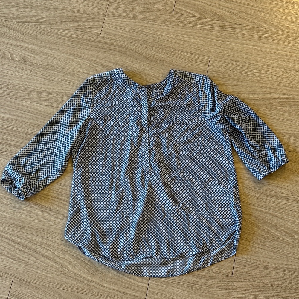 NYDJ Navy and Cream Diamond Pattern Pintuck Blouse